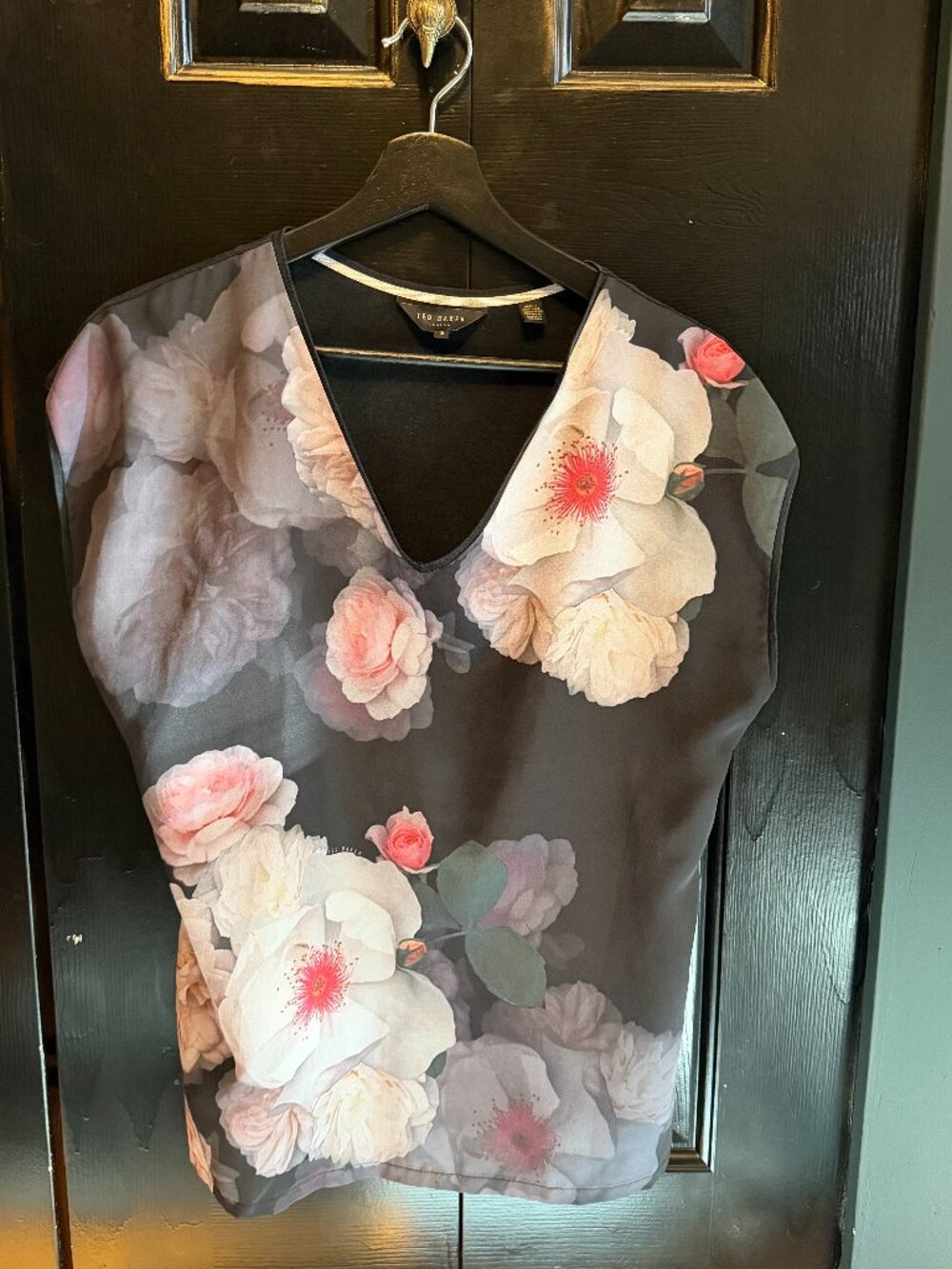 Ted Baker Sleeveless blouse Sz 3 / US 8 / M